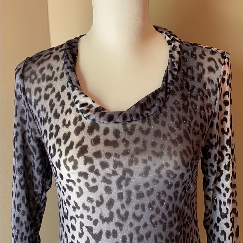 🆕 B&W Leopard Tunic NWT